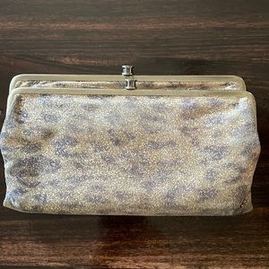Hobo international Lauren wallet - Loved with lots of life left !!
